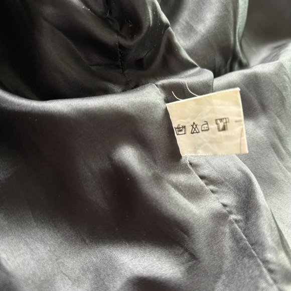 Blazer* - Picture 4 of 7